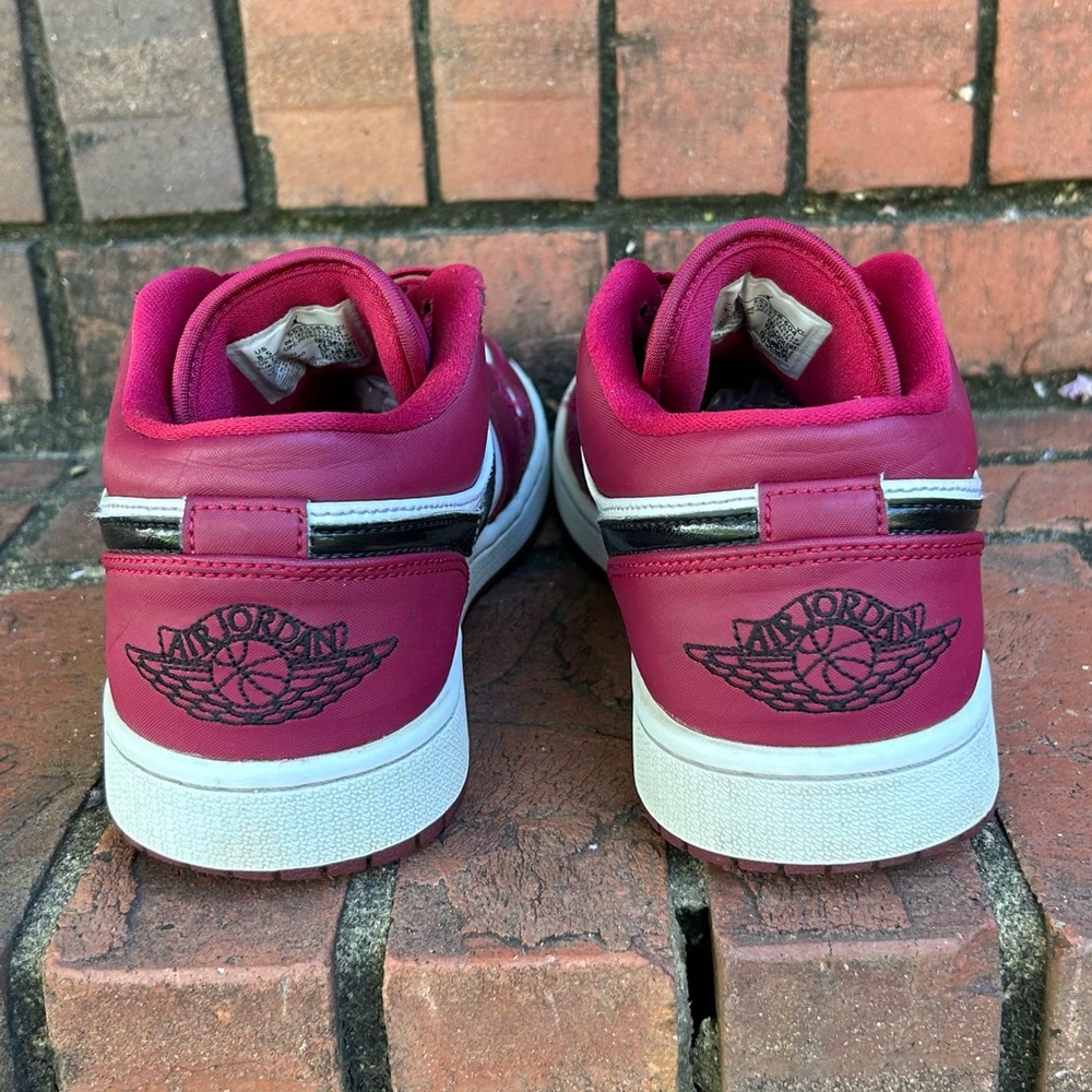 Nike “AIR JORDAN 1 “Noble Red” Men’s size 8.5 Sneakers RARE FIND !! 💰💰 - Picture 7 of 16
